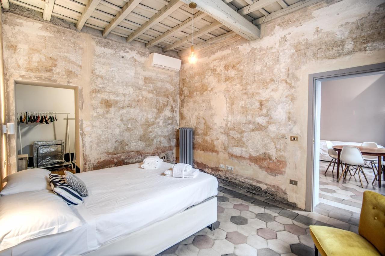 Stylish And Spacious Apartment Next To The Colosseum Rome Buitenkant foto