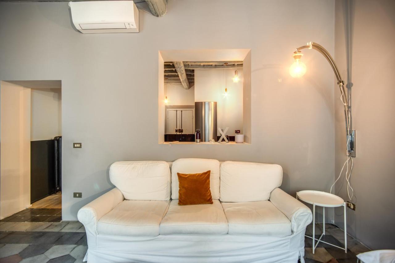 Stylish And Spacious Apartment Next To The Colosseum Rome Buitenkant foto