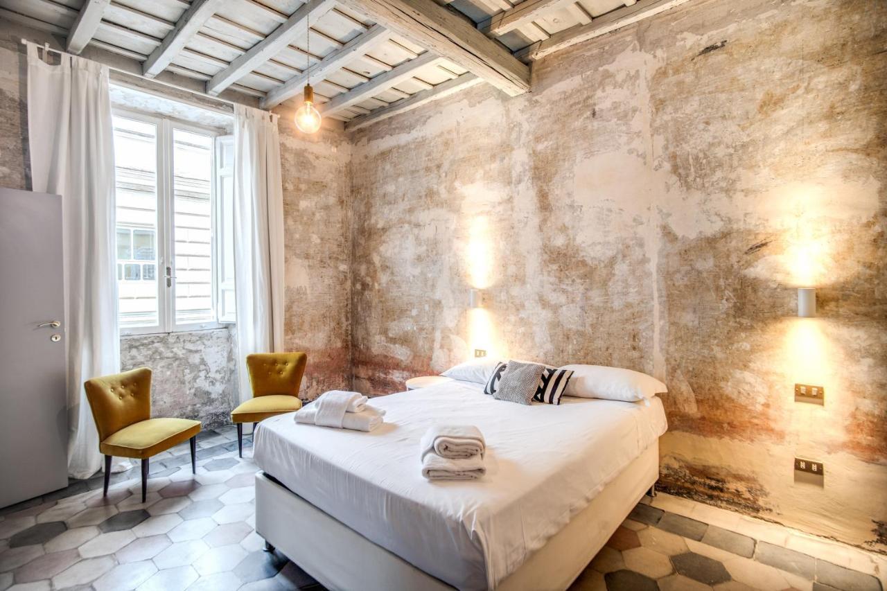 Stylish And Spacious Apartment Next To The Colosseum Rome Buitenkant foto
