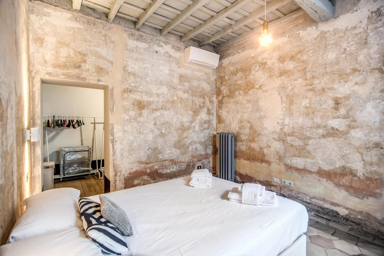 Stylish And Spacious Apartment Next To The Colosseum Rome Buitenkant foto